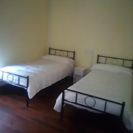 Hostel El Cordal De Laciana *